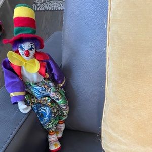 Home Clown figurine